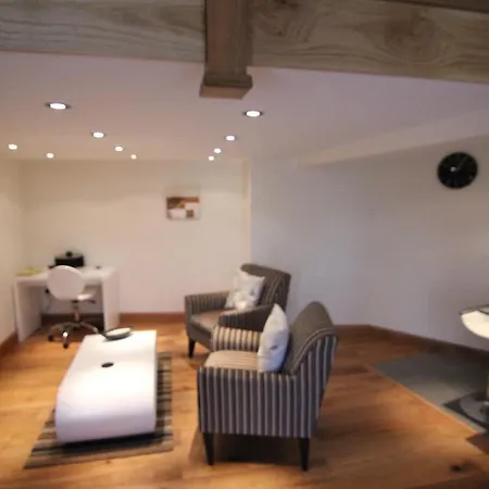 Ashbrook Lets Apartments Blewbury Room photo