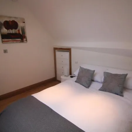 Ashbrook Lets Apartments Blewbury Room photo