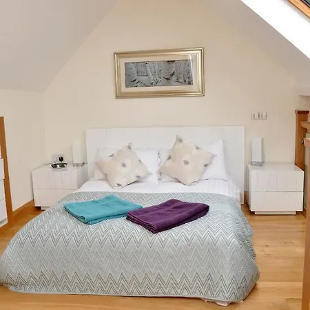 Ashbrook Lets Apartments Blewbury Room photo