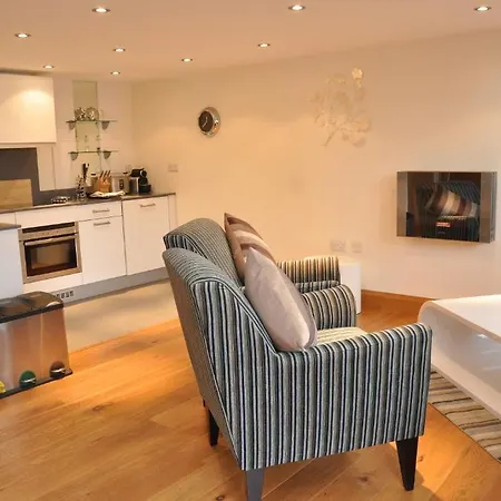 Ashbrook Lets Apartments Blewbury Room photo