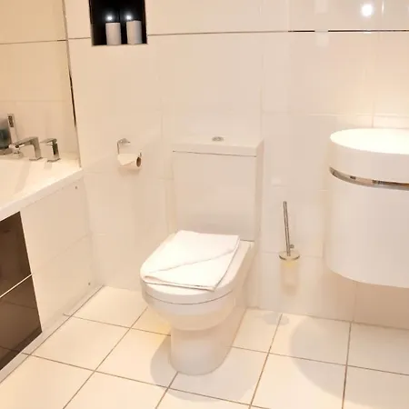 Ashbrook Lets Apartments Blewbury Room photo